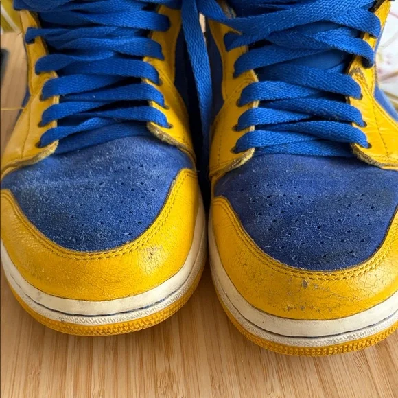 Nike Air Jordan 1 Retro OG Laney - Picture 12 of 12